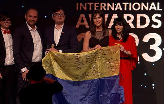 Команда Avon Україна отримала нагороду «The Great Oak Award»! Команда Avon Україна отримала нагороду «The Great Oak Award»!